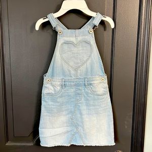 5/$20 Sweet little denim jumper in excellent condition